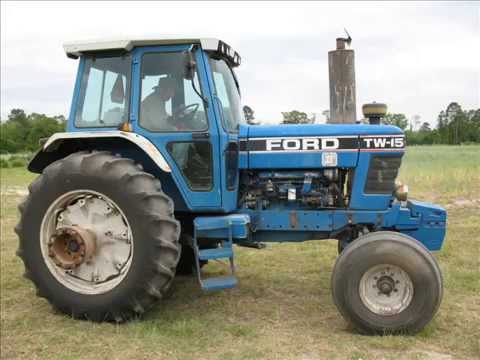 Ford Older Tractor Image